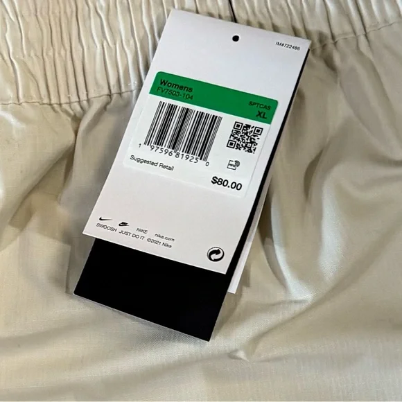 Nike Sportswear Essentials Mid-rise Convertible Cargo Maxi-Mini Skirt - Picture 6 of 15